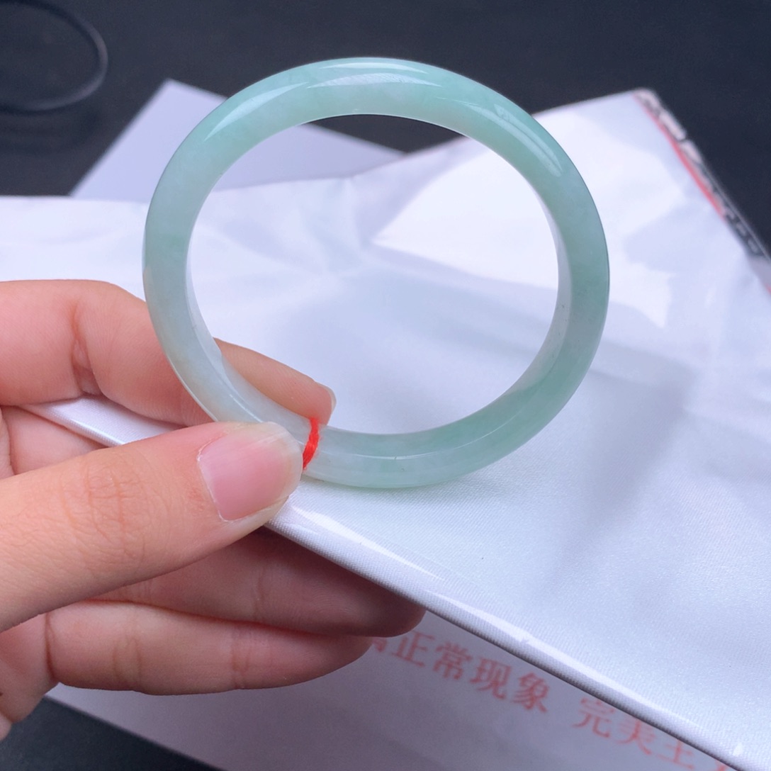 翡翠手镯（贵妃镯）未镶嵌30号54贵妃