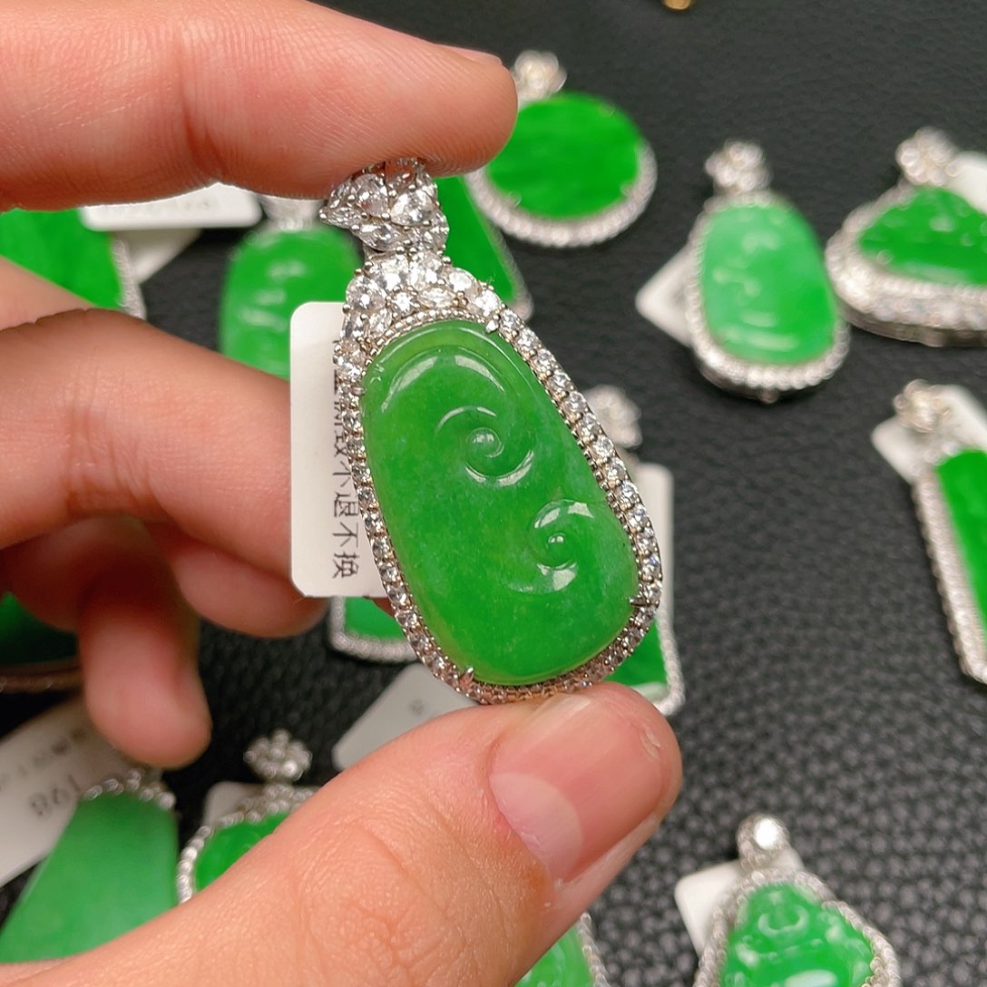 【闪购商品】翡翠吊坠(不含链)银S925镶嵌