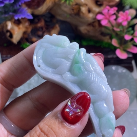【闪购商品】颈饰未镶嵌翡翠龙沟
