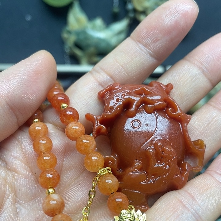 未镶嵌蛇纹石玉颈饰