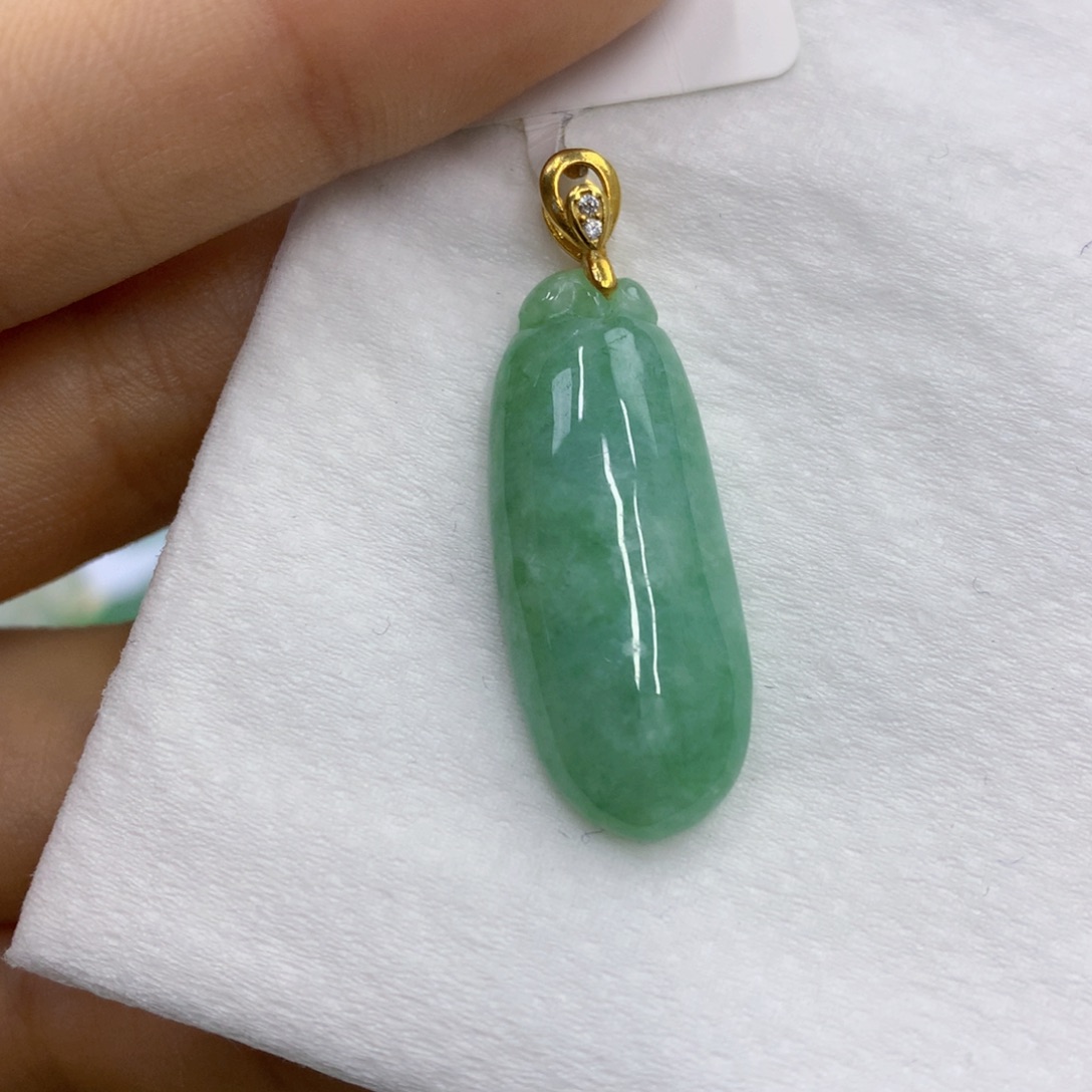 翡翠未镶嵌颈饰翡翠
