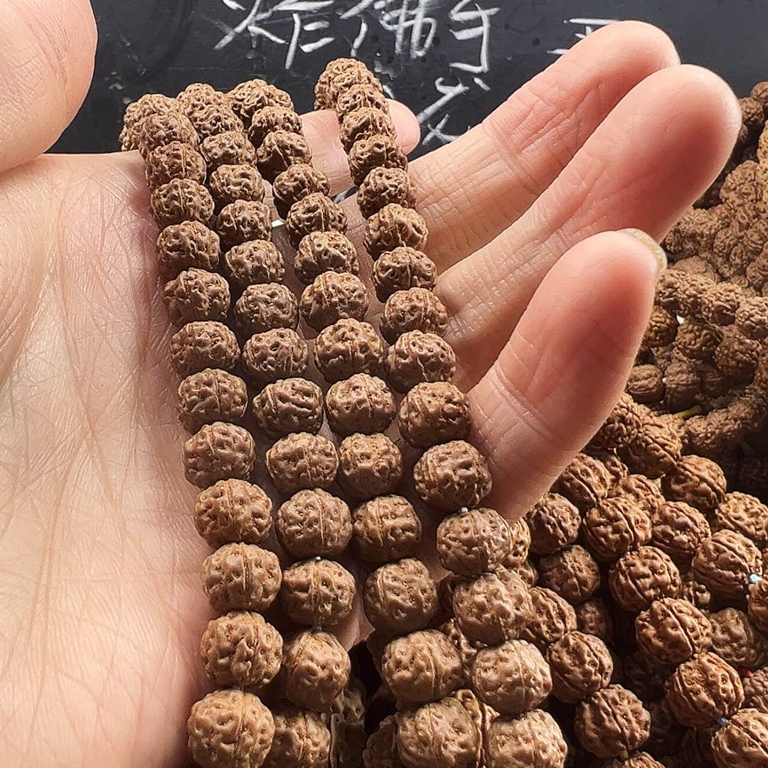 蜕***所吊坠金刚菩提老树梅花