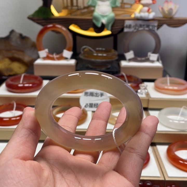 玛瑙/玉髓未镶嵌手镯