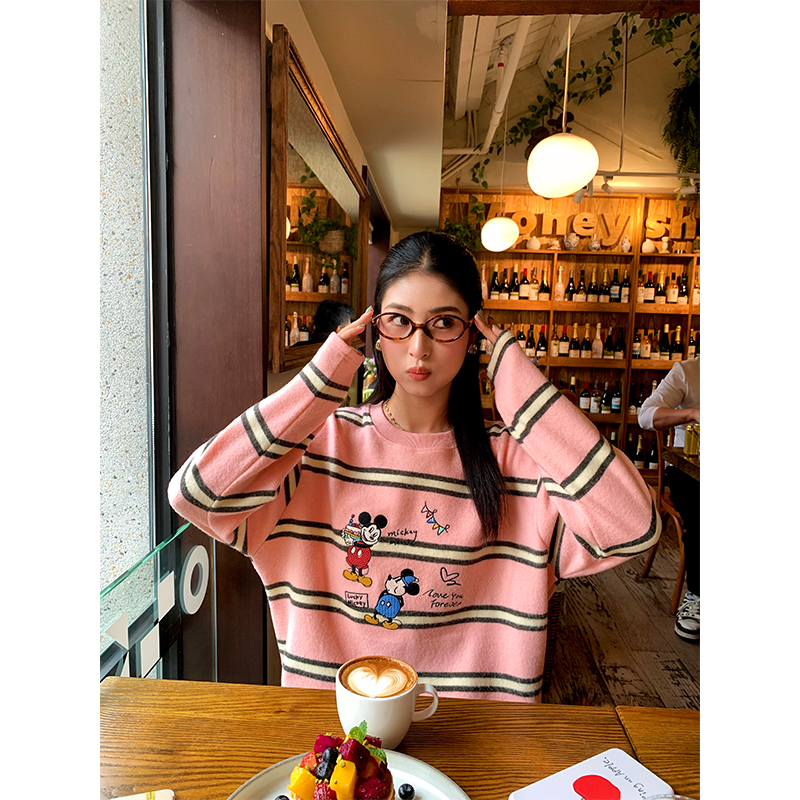 今屿花花 超好看内搭打底衫粉色刺绣T恤女2025新款条纹可外穿上衣