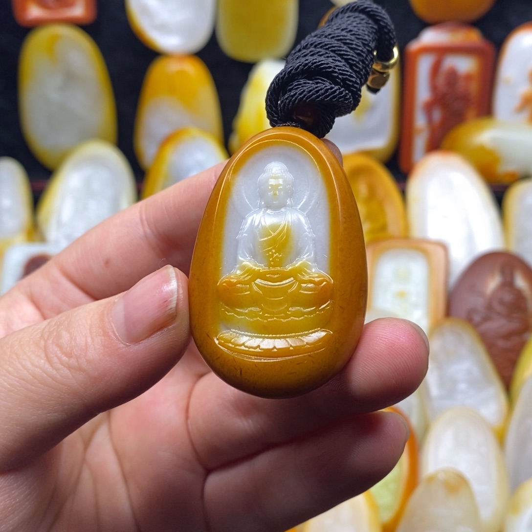 和田玉未镶嵌颈饰