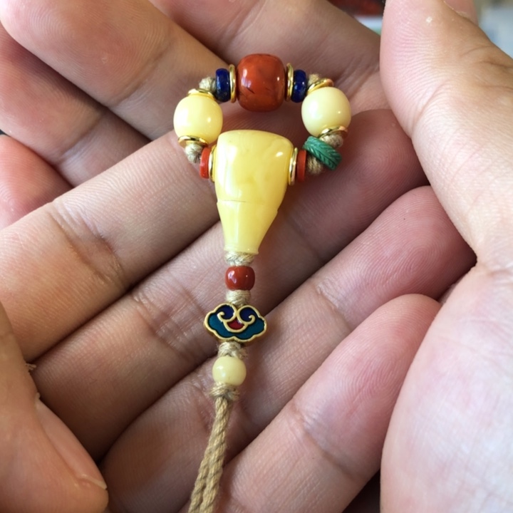 蜜蜡珠宝奇石未镶嵌