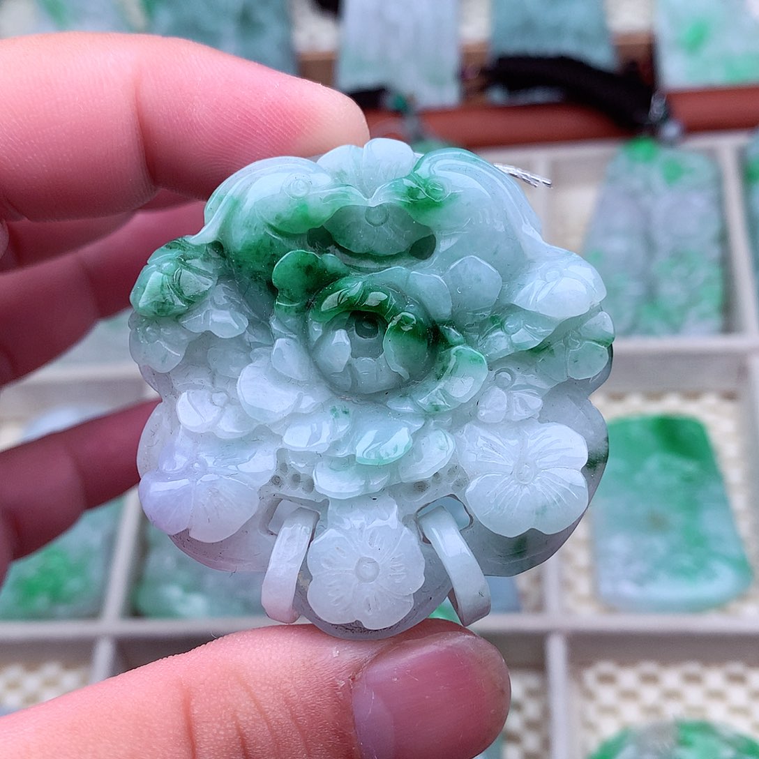 翡翠未镶嵌吊坠(不含链)