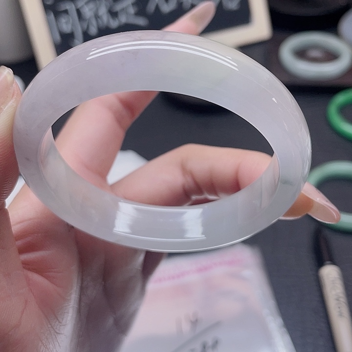 石英岩玉未镶嵌手镯14