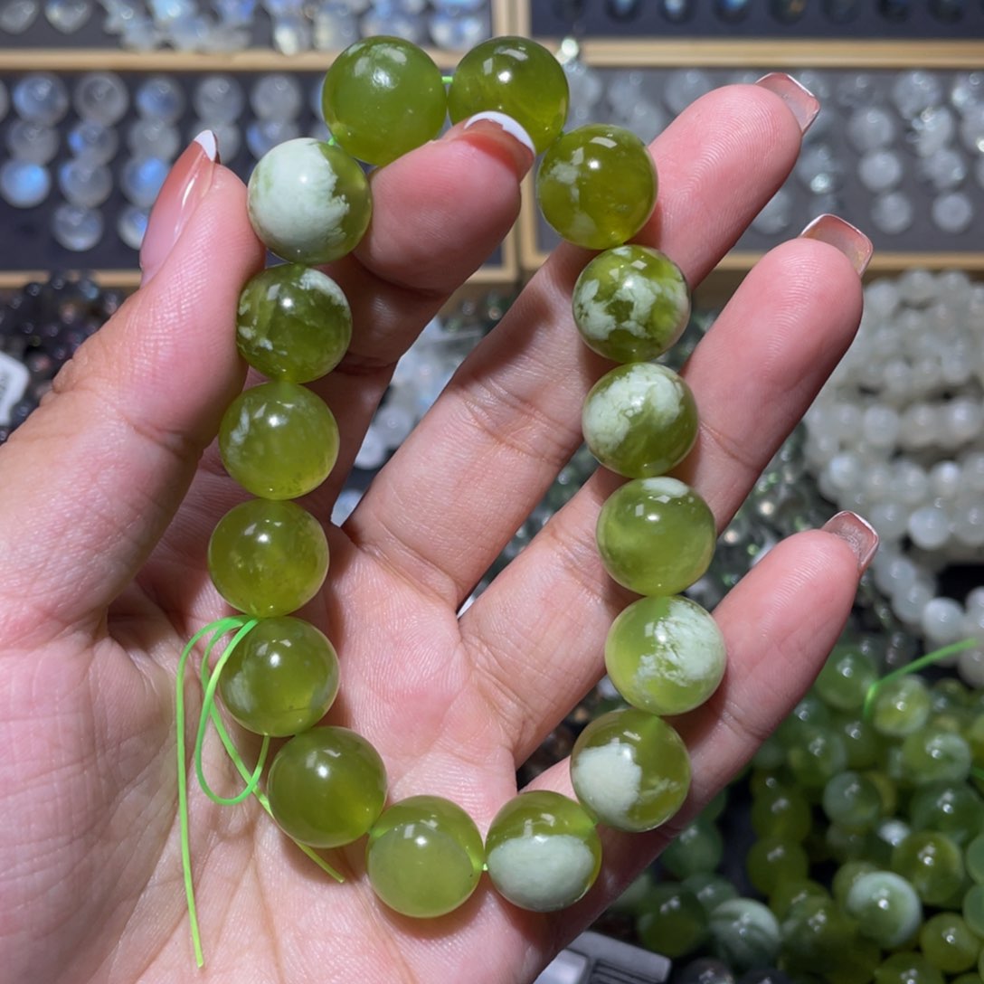 未镶嵌岫玉手链青提奶盖手链13mm