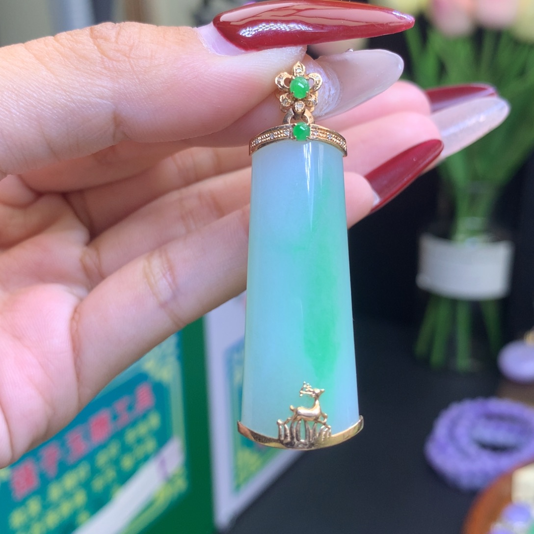 翡翠颈饰18K金镶嵌天然