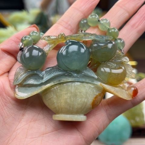 岫玉未镶嵌挂件幕****姐挂件