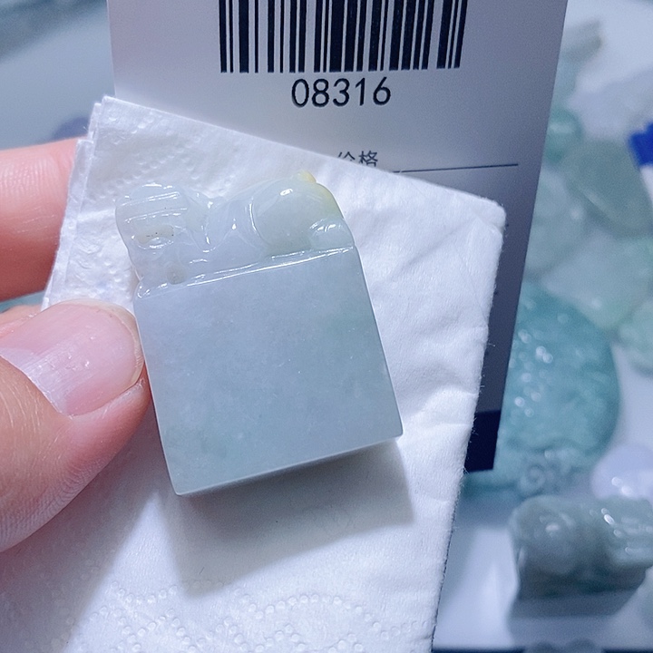 翡翠未镶嵌颈饰天光墟翡翠市场现金代购