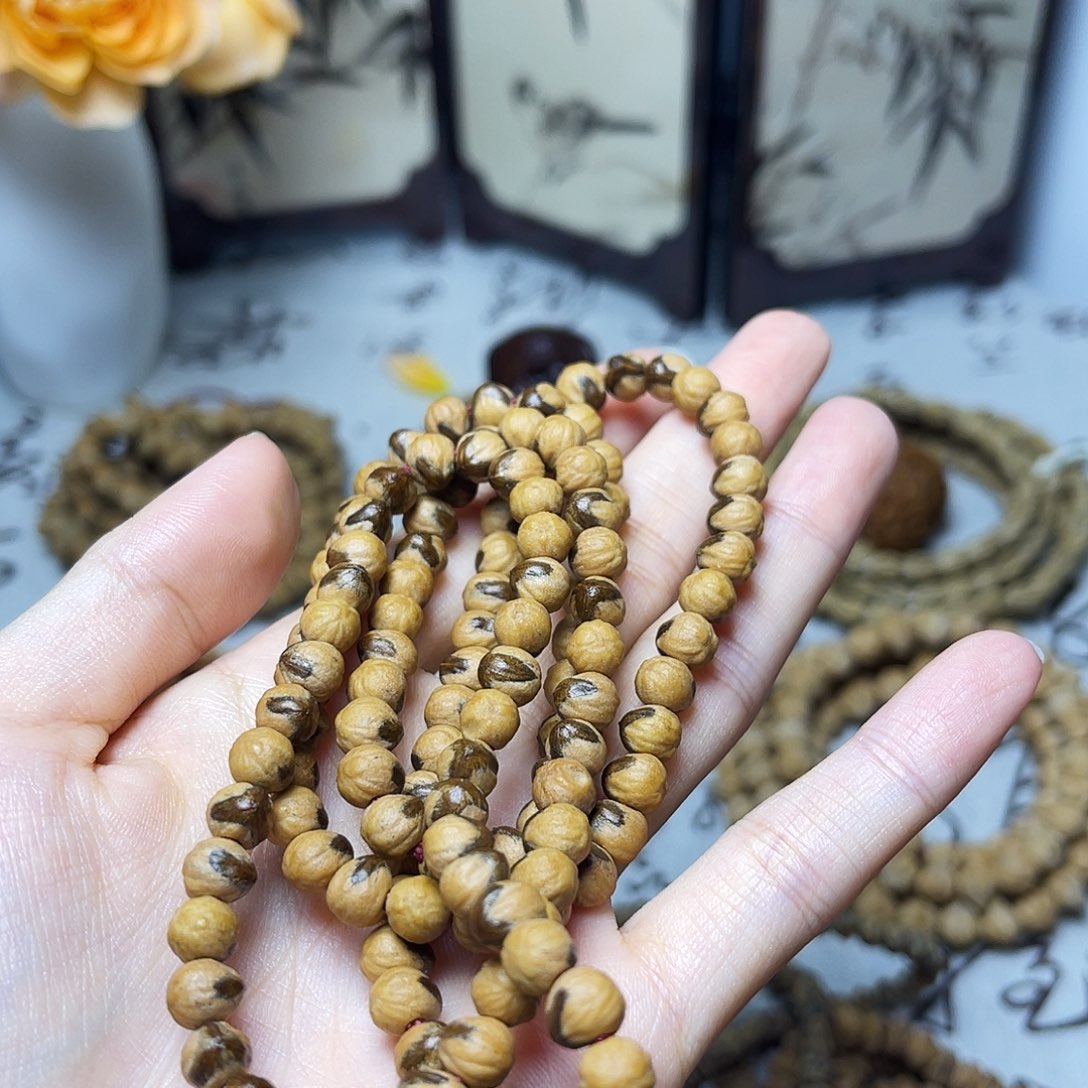 Z***·吊坠柏香籽/百香籽