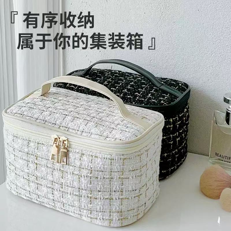 新款网红化妆包新款化妆品大容量收纳包便携旅游高级小香风化妆包