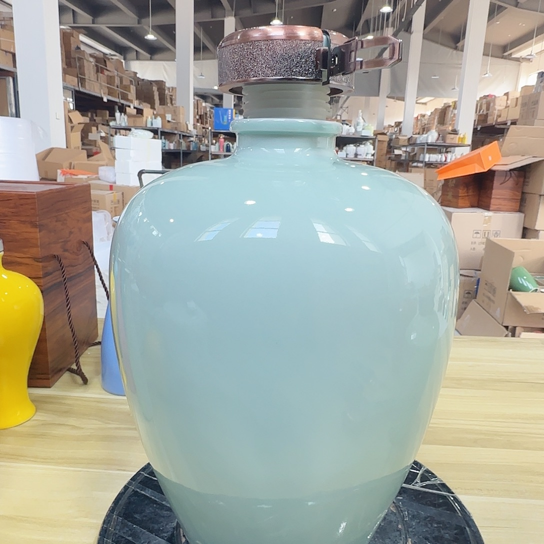10斤装青瓷酒坛1个