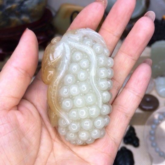 和田玉（糖玉）颈饰未镶嵌