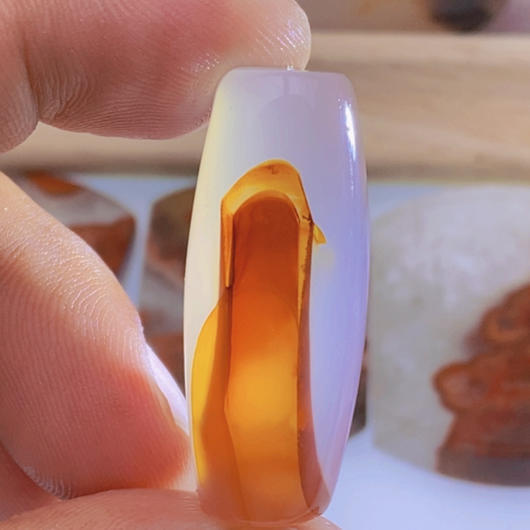 玛瑙/玉髓颈饰未镶嵌