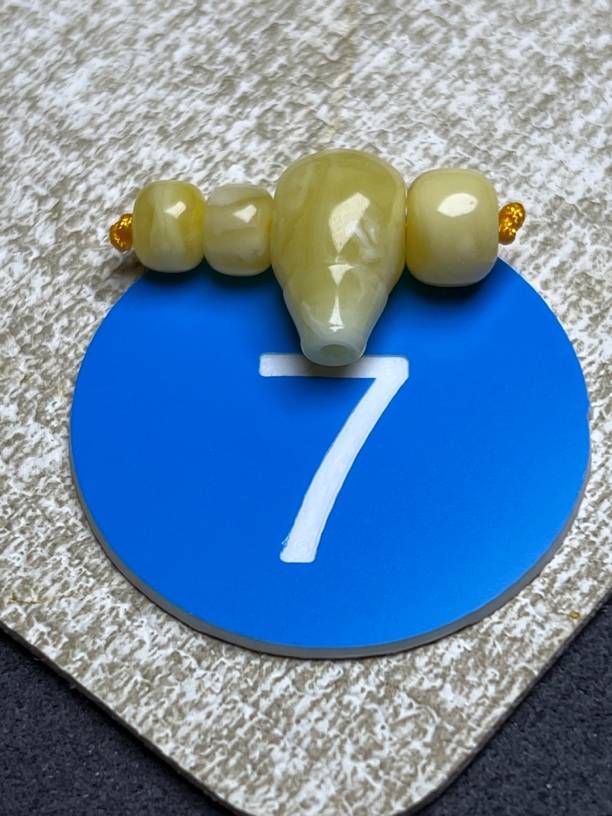 天然原矿蜜蜡浓白花套装 配5-6mm串