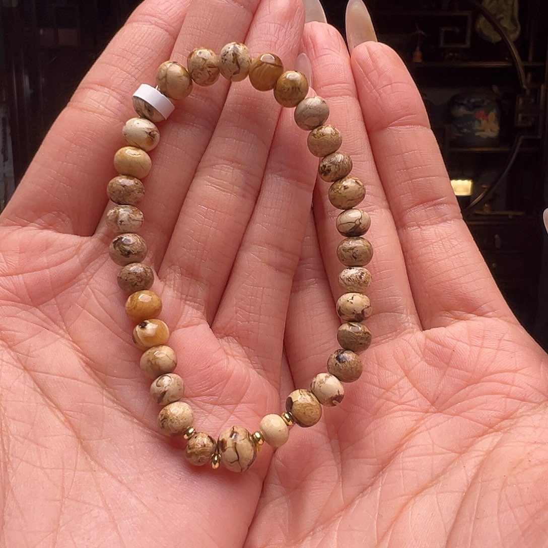 琥珀裸石未镶嵌抚顺琥珀10373