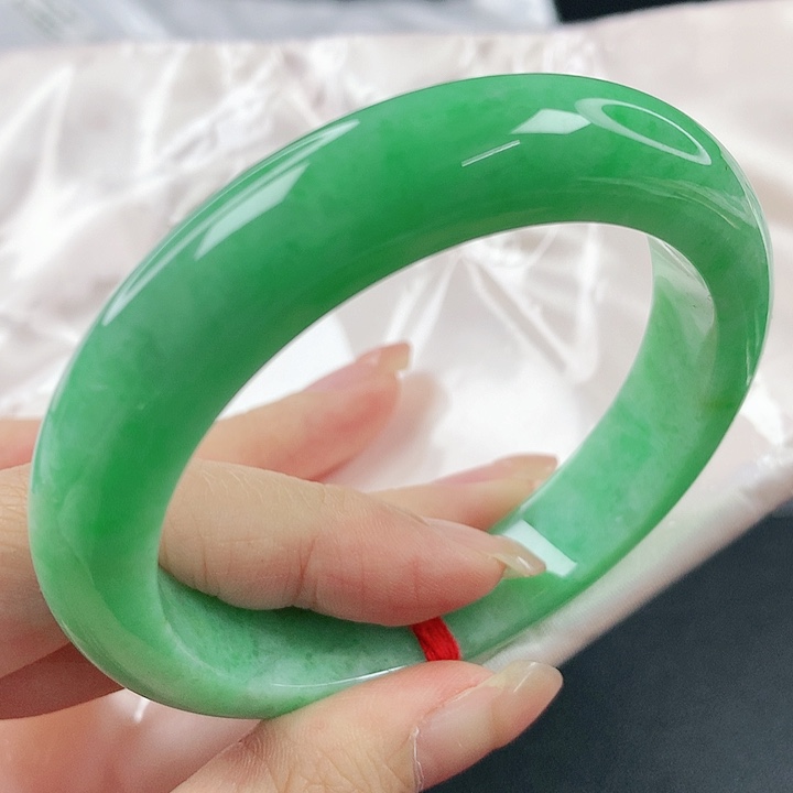 未镶嵌手镯翡翠，722