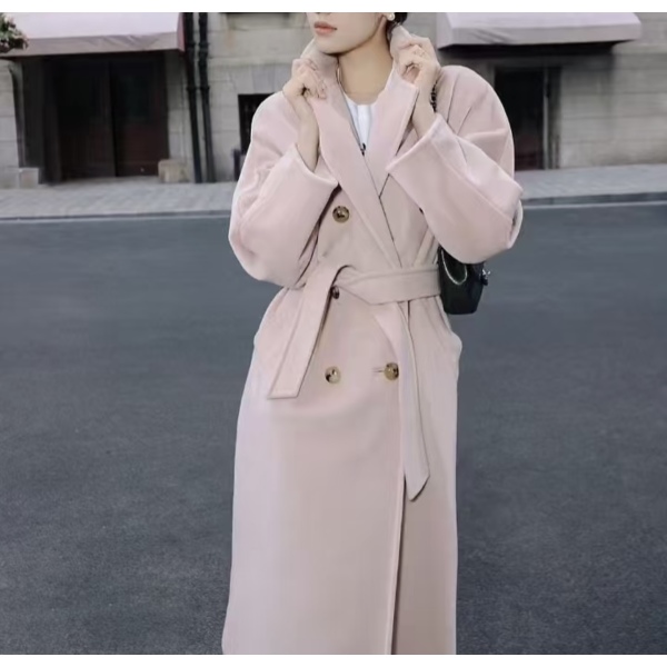 妃鱼/麦丝玛拉/粘胶纤维/大衣/95新/马0112