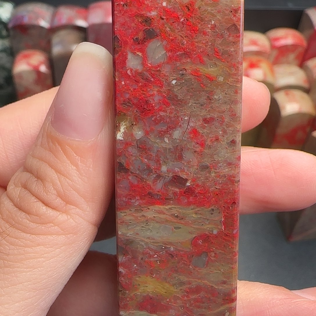 昌化石昌化鸡血石