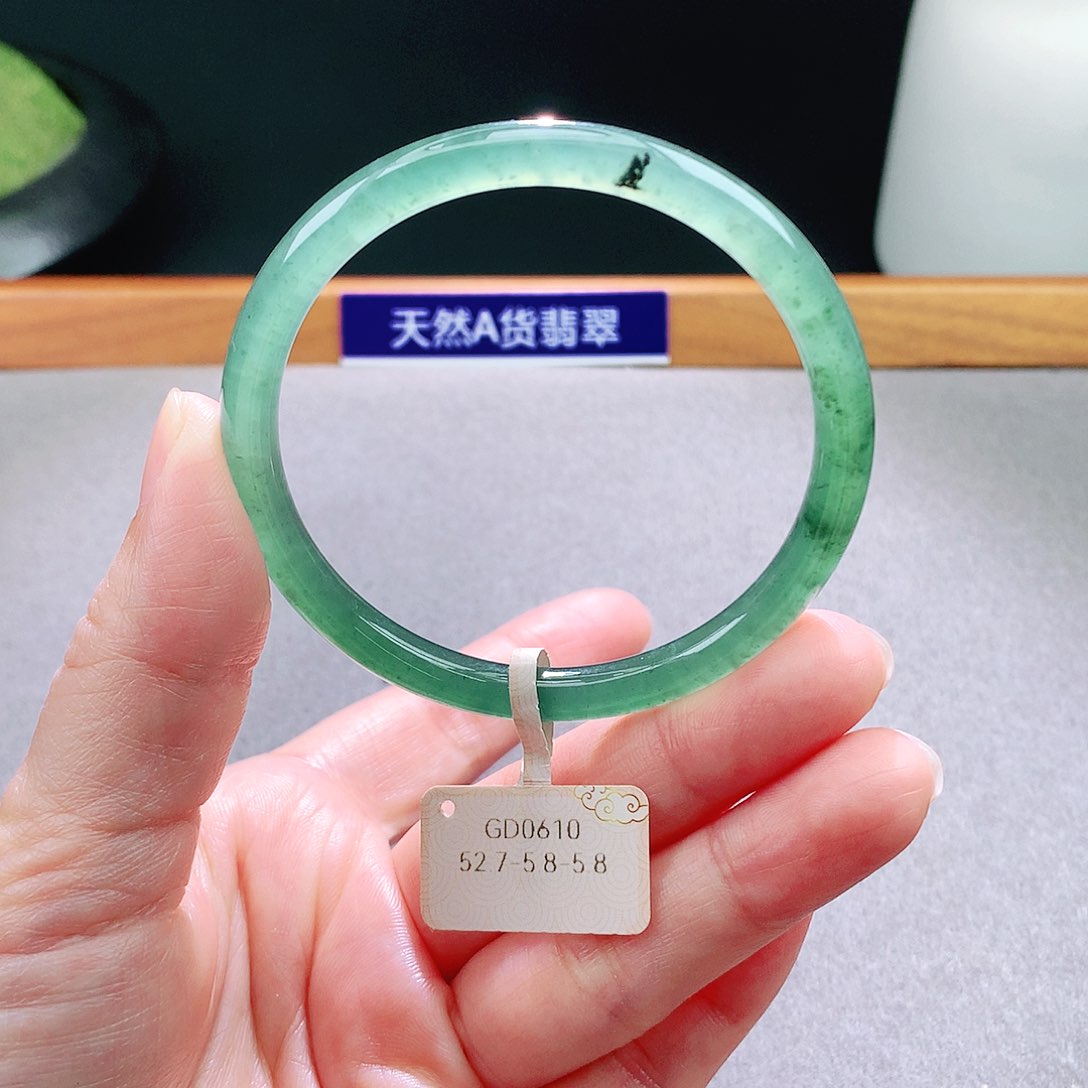 未镶嵌手镯翡翠天然翡翠手镯a货