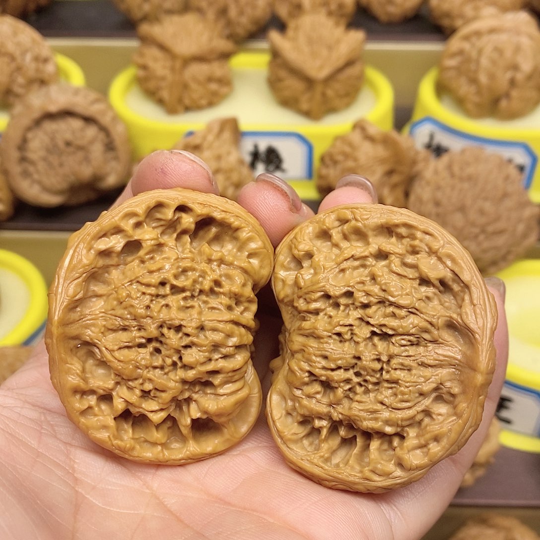 文玩核桃吊坠蛇王48