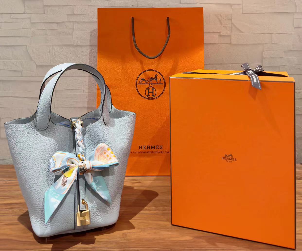 99新 Hermes/爱马仕 圣杯蓝金扣18菜篮子包 13930242