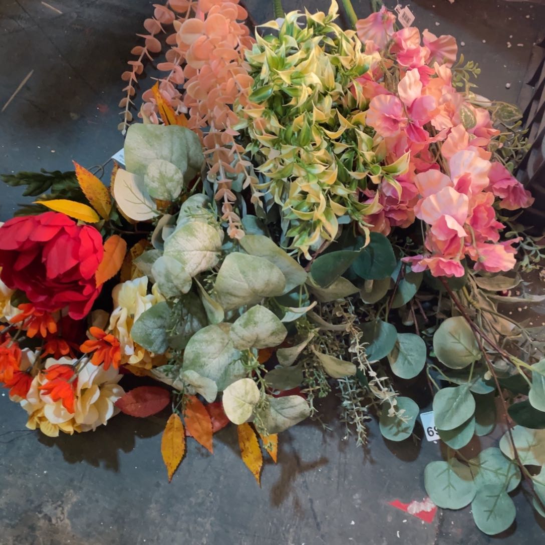 ?**！陶瓷花瓶，仿真绿植。