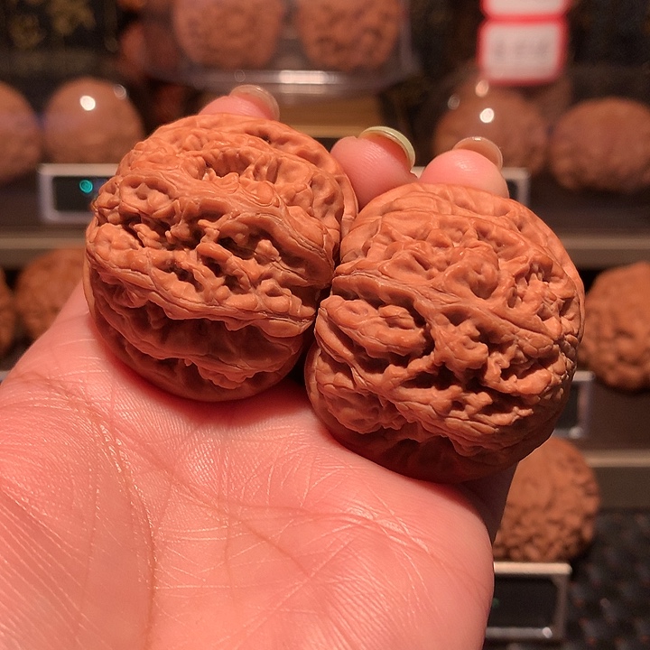 滴***滴文玩核桃把件粗筋