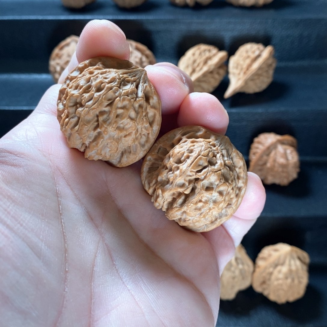 桃核把件原生态巨鹿狮子头37