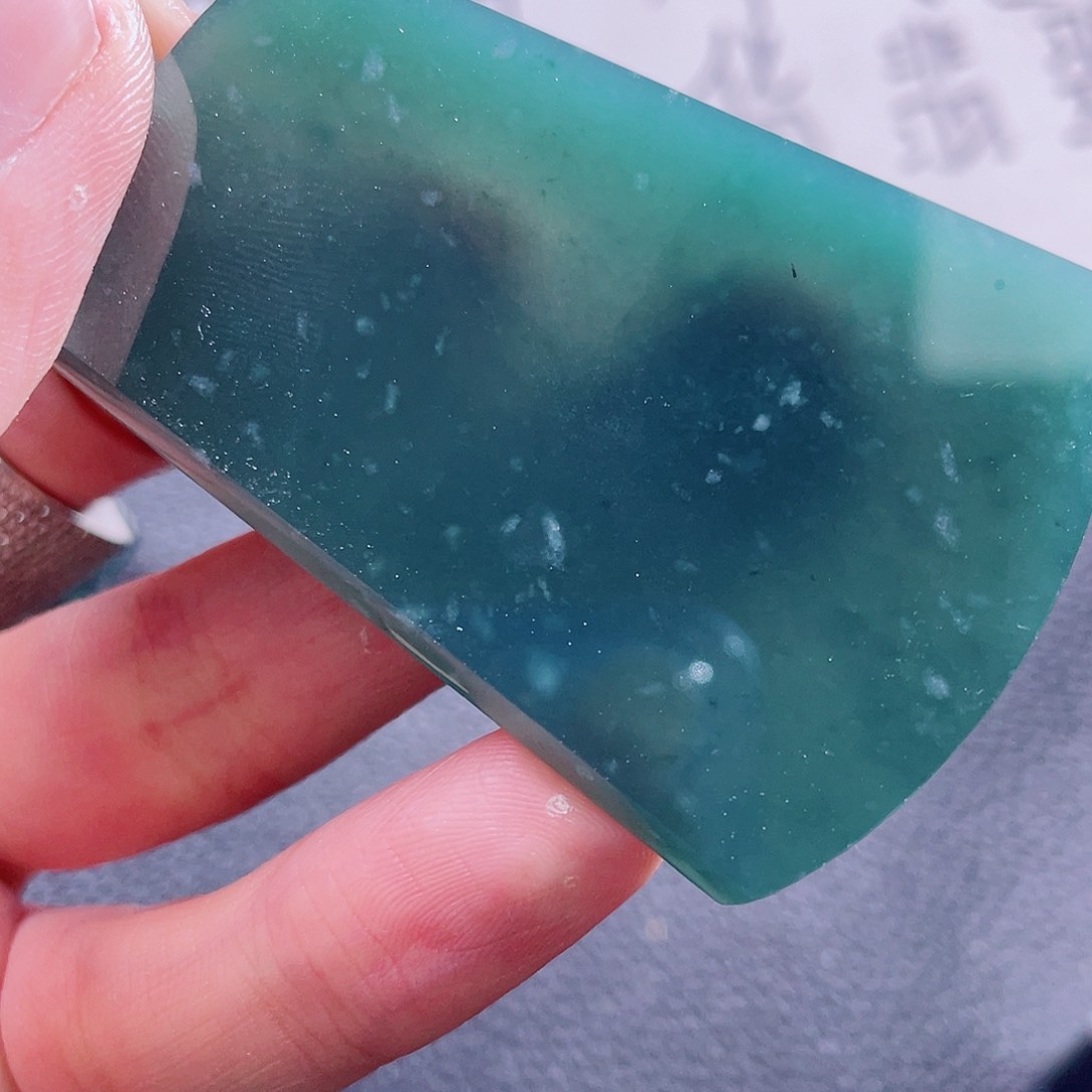 翡翠颈饰未镶嵌999999999