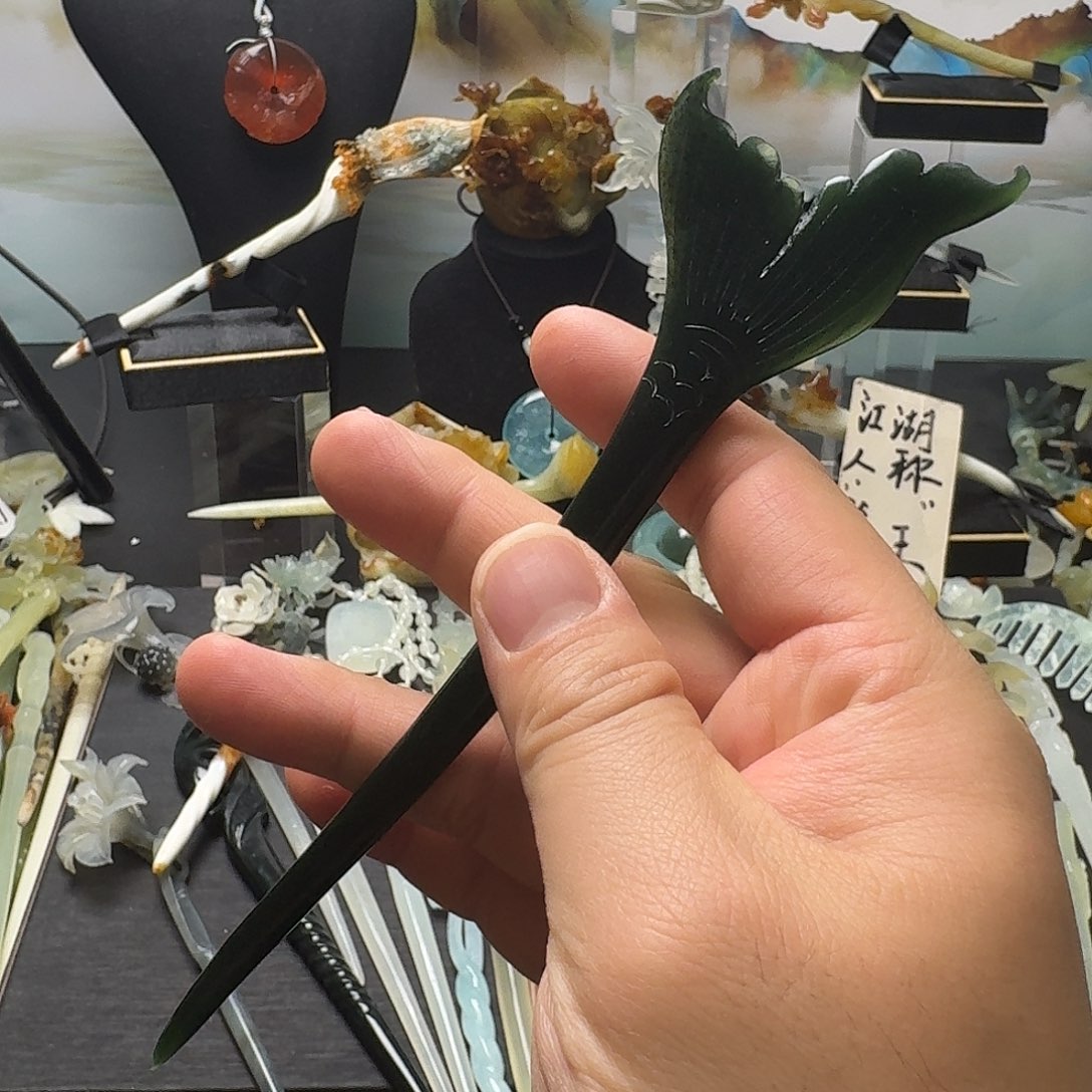 蛇纹石玉未镶嵌发饰