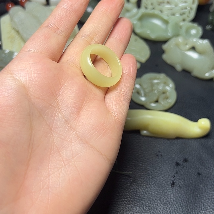 和田玉未镶嵌颈饰21