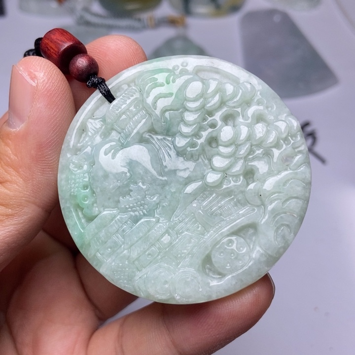 翡翠未镶嵌颈饰翡翠