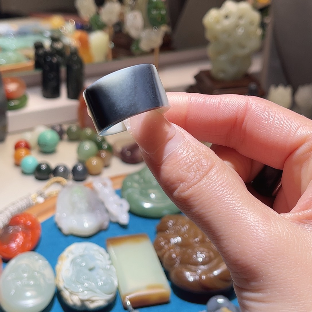 和田玉未镶嵌戒指