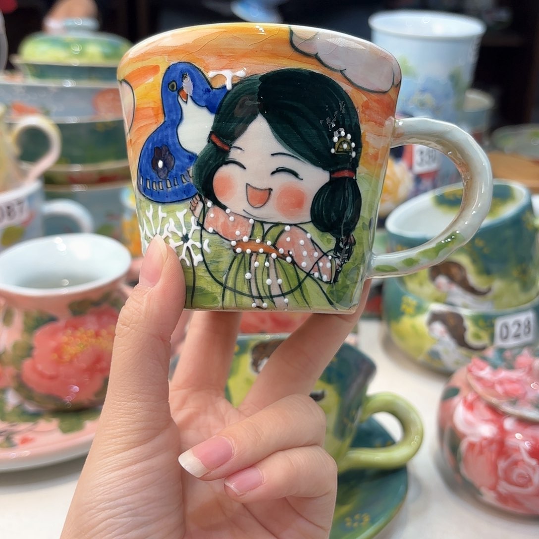 瓷片兔兔好可爱呀打