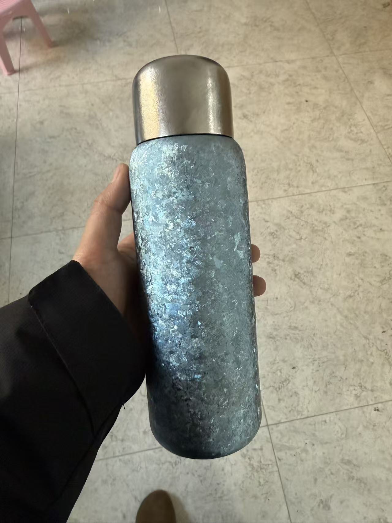 微瑕纯钛600ML蓝色大冰花弹跳盖保温杯