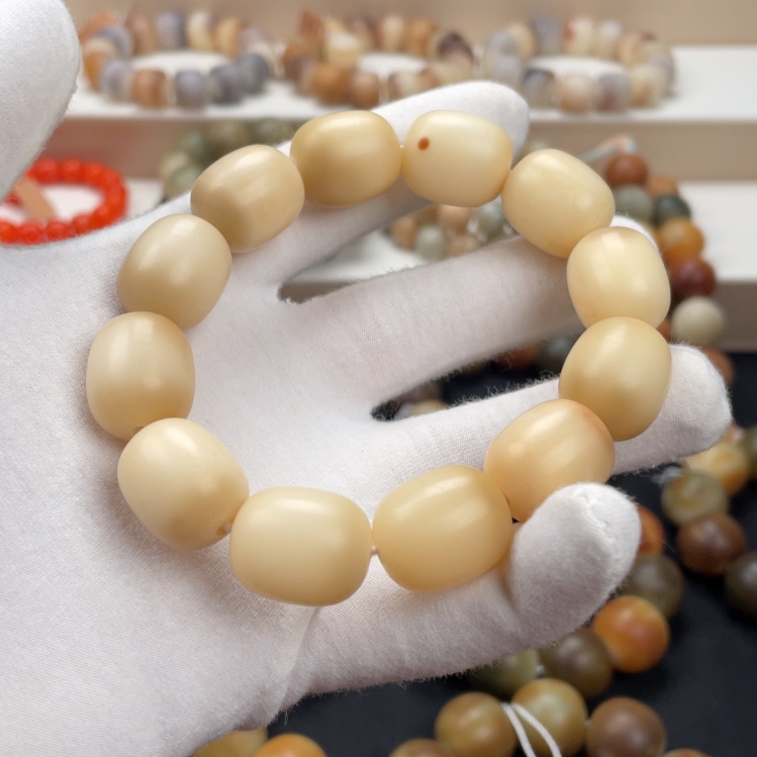 吊坠菩提根/象牙果卡20手工干磨老料通货