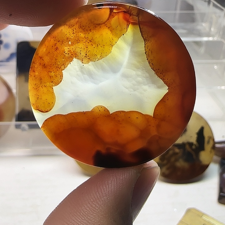 玛瑙/玉髓未镶嵌珠宝奇石