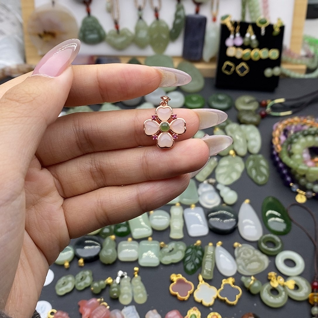 和田玉吊坠(不含链)银S925镶嵌