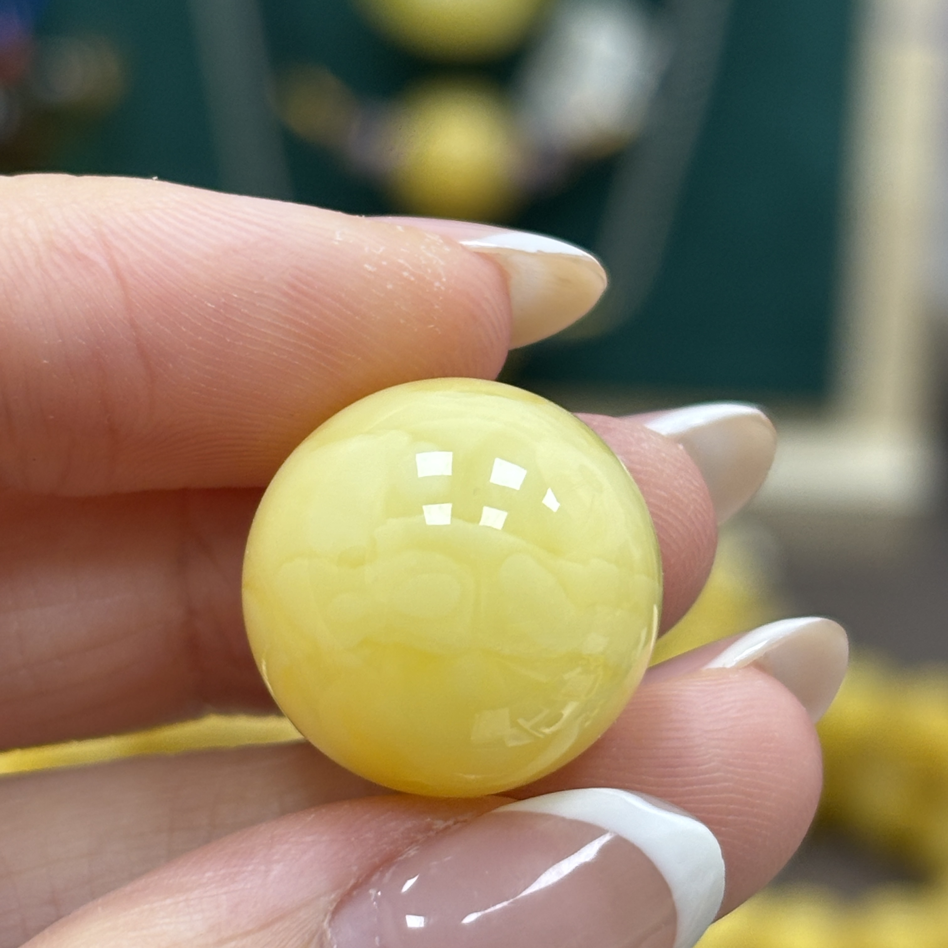 17.0mm带皮色· 小妖珠宝天然原矿琥珀蜜蜡