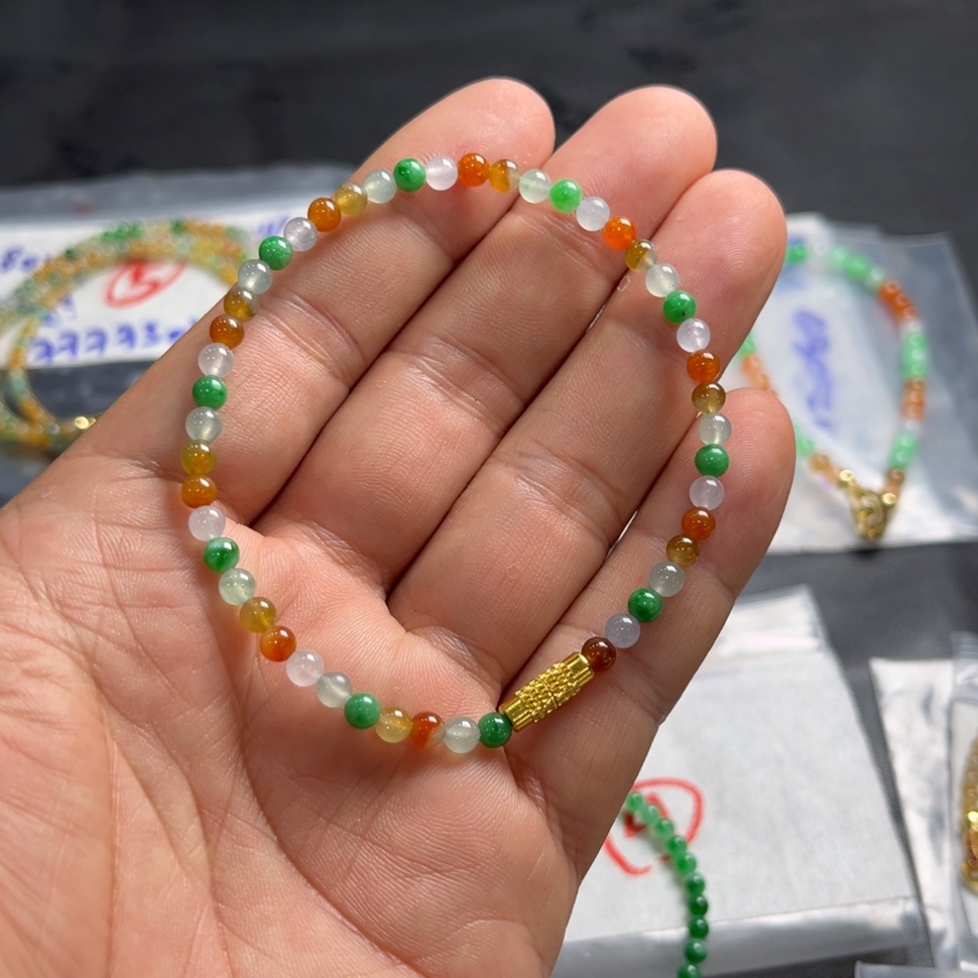 定制翡翠未镶嵌翡翠手串定制