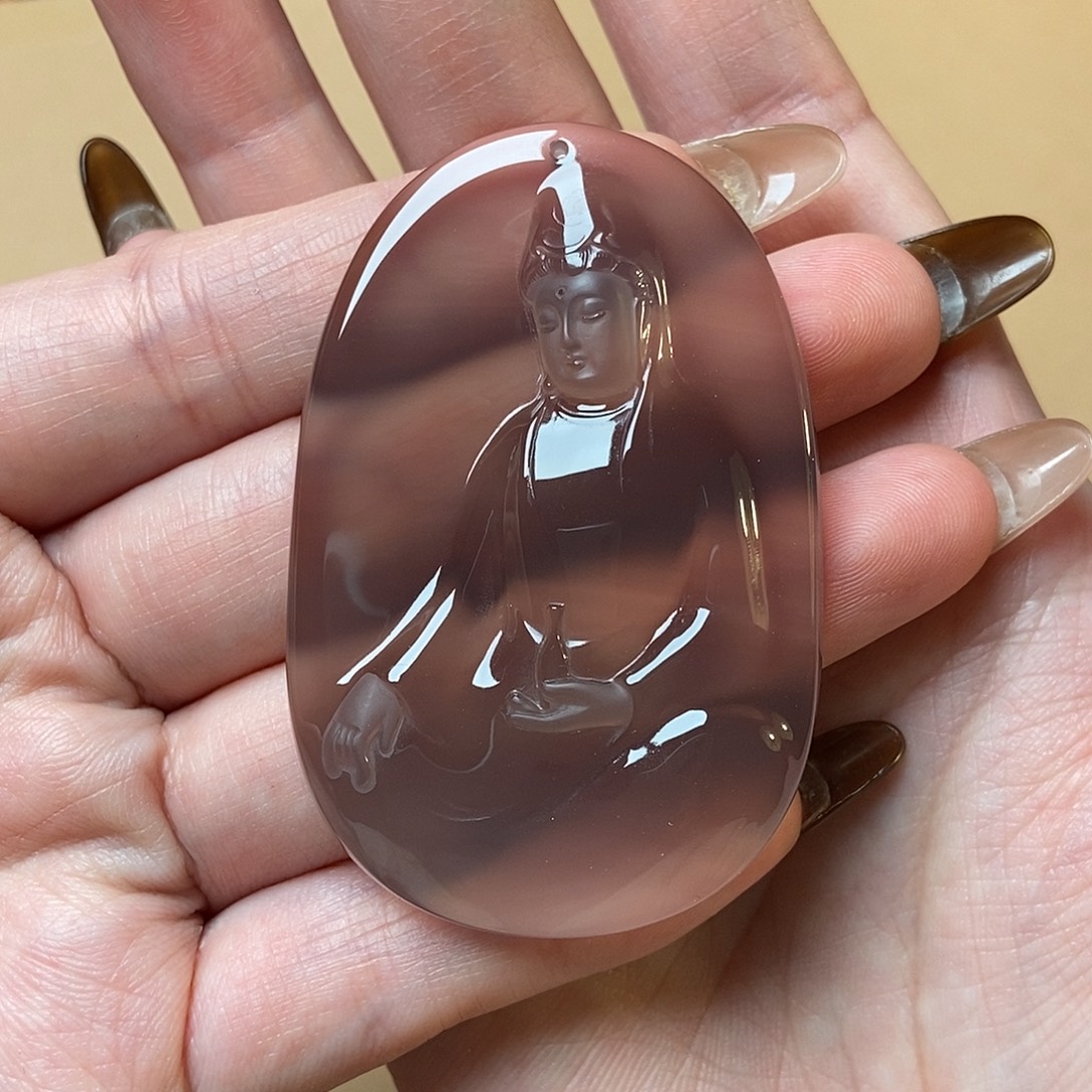 L***.玛瑙/玉髓未镶嵌颈饰