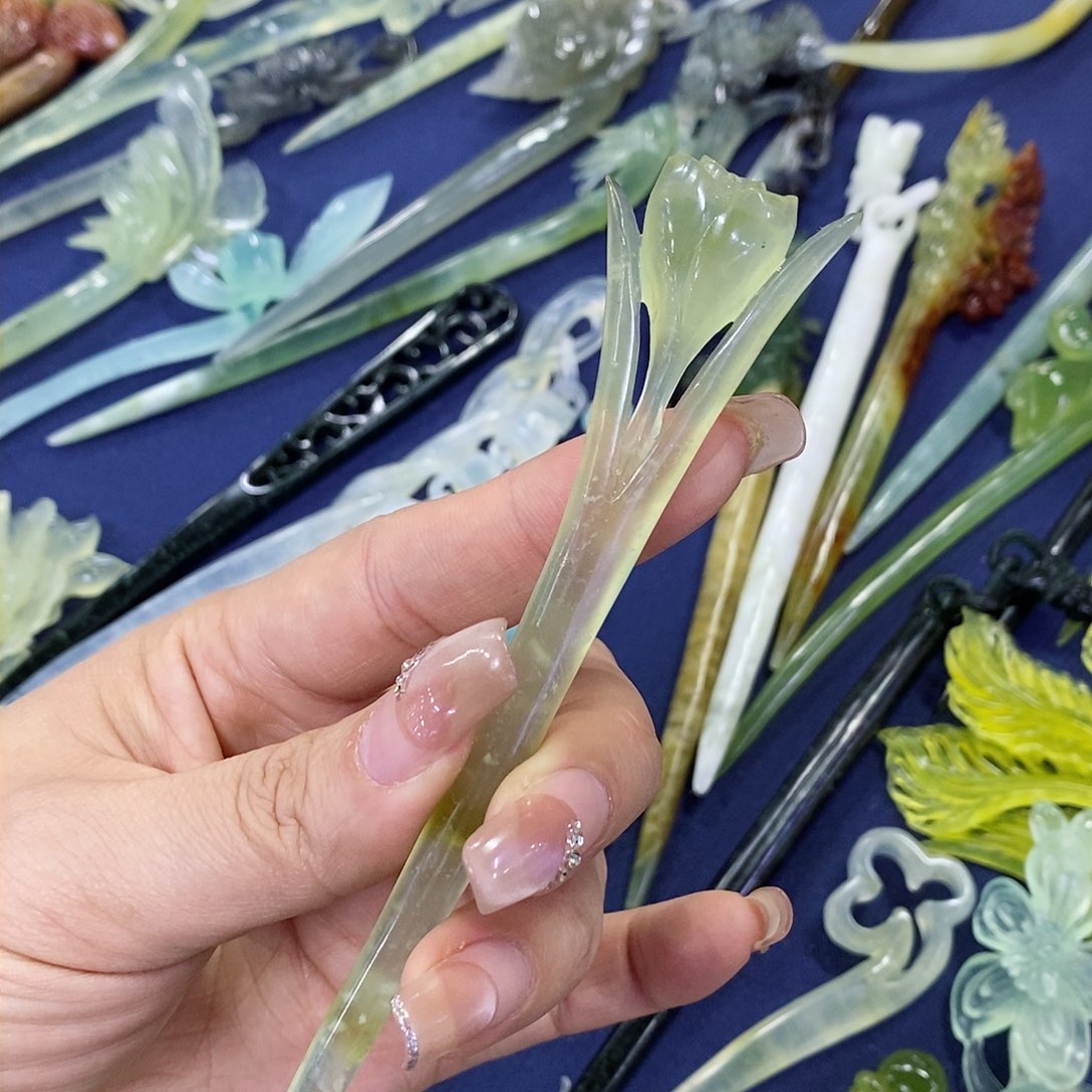 蛇纹石玉发簪未镶嵌