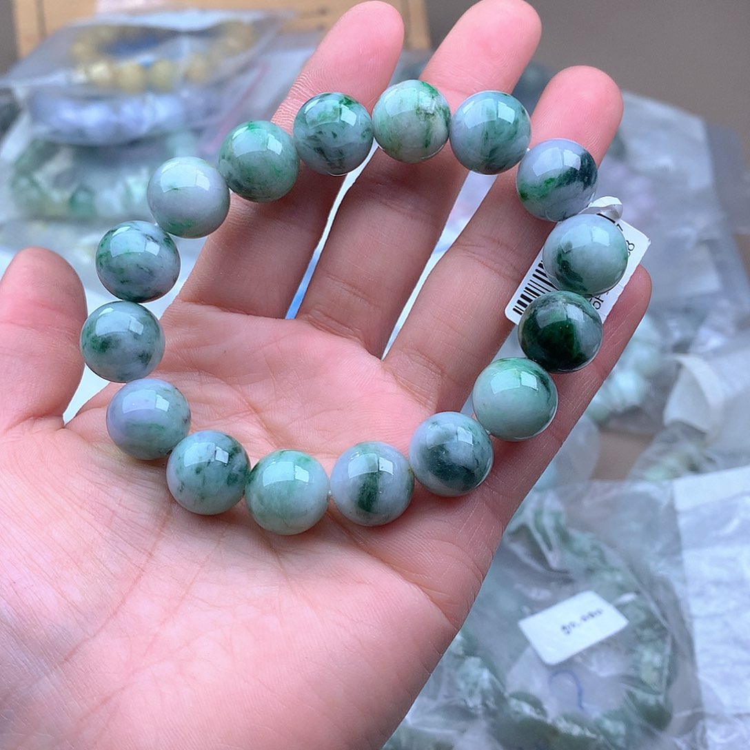 未镶嵌手串定制翡翠