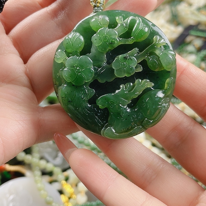 未镶嵌和田玉挂件