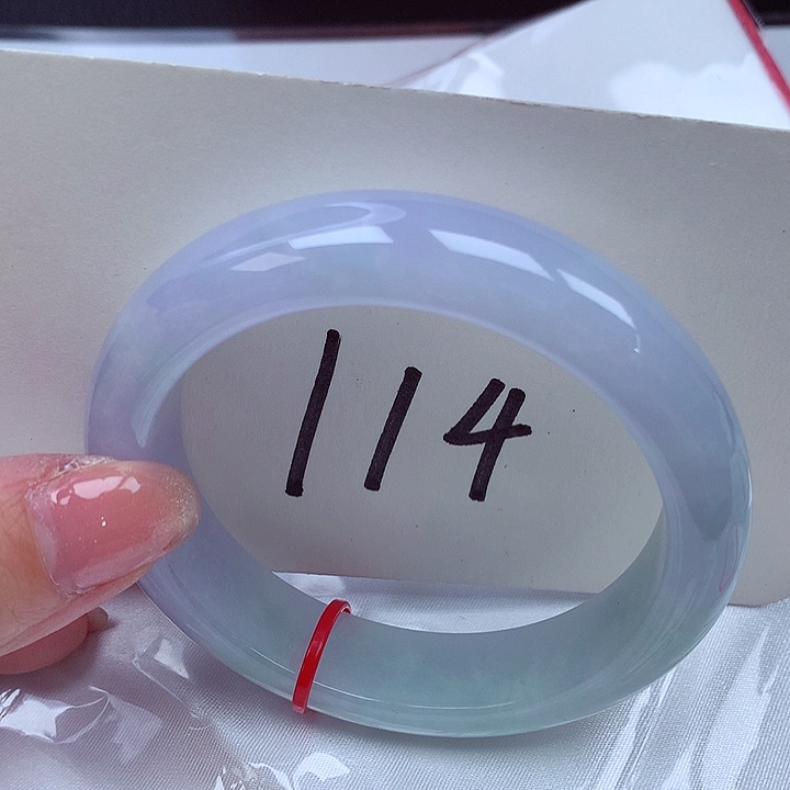 翡翠手镯未镶嵌翡翠