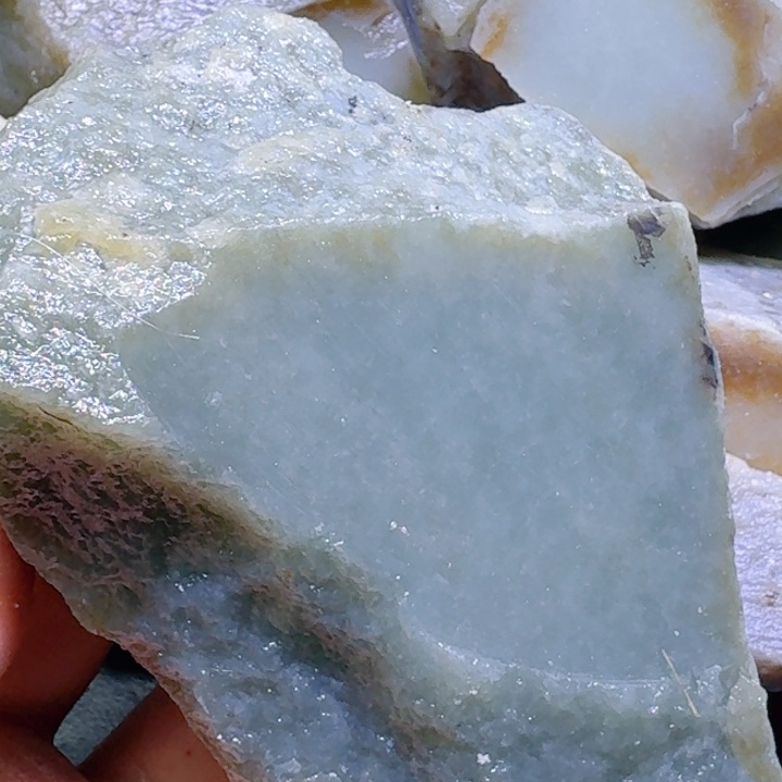 和田玉未镶嵌珠宝半成品